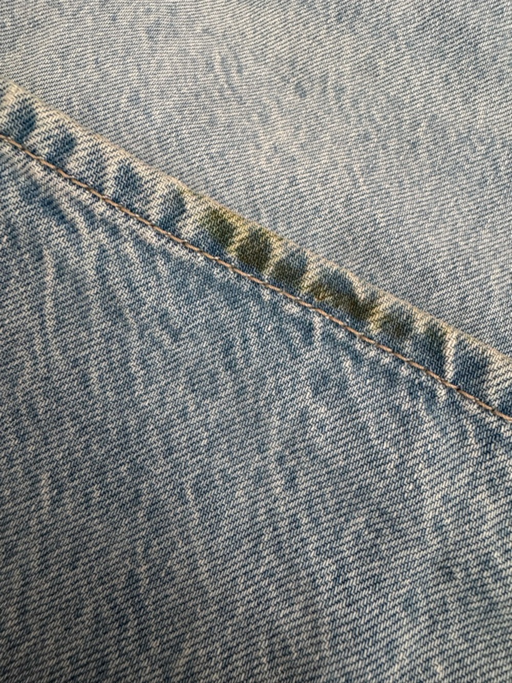 A&F Curve Love High Rise Wide Leg Fish Embroidery Jeans - Picture 13 of 13